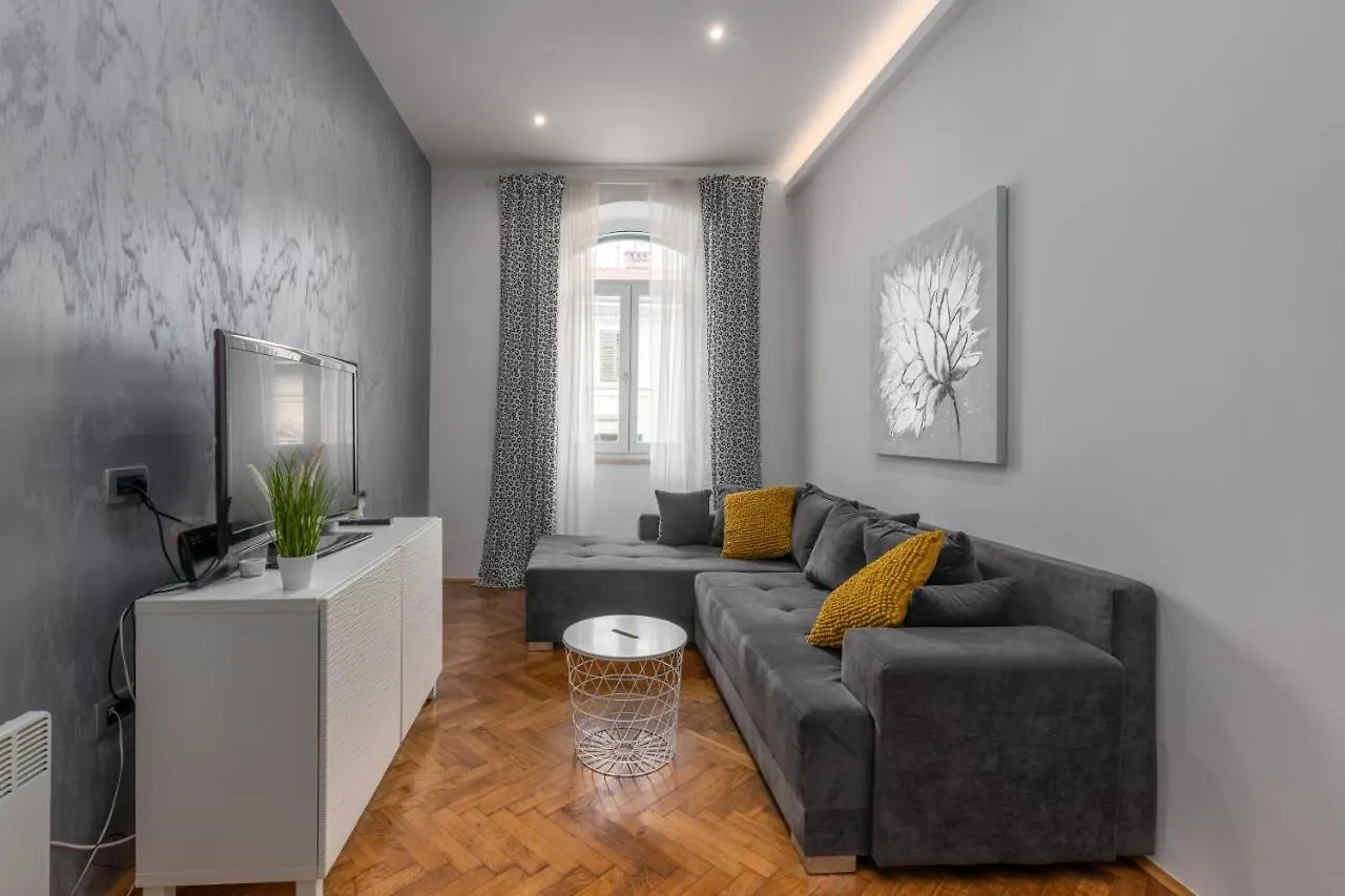 Apartment Lux Home Rijeka